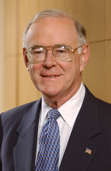 Noted Attorney Charles Manatt Takes Helm of Ambassadors’ Group