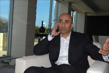 Oil-Rich UAE, Reaching for Stars, Gets Pulled Back Down to Earth