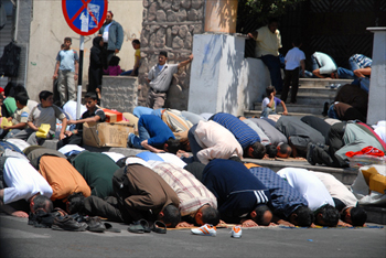 Egyptian Revolution Resurrects Debate Over Islam vs. Democracy