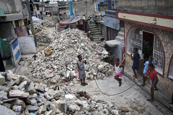 Quake-Ravaged Countries Share Challenges, Lessons of Rebuilding