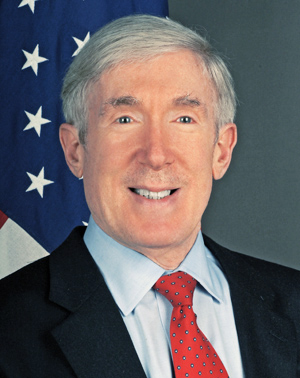 Top Economic Official at State Presses China to Play Fair