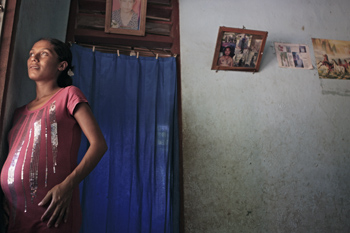 a3.pop.pregnant.story.oct11