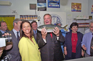 b2.spouses.australia.fish.story