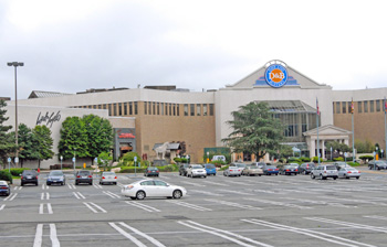 c1.luxury.living.white.flint.mall.story