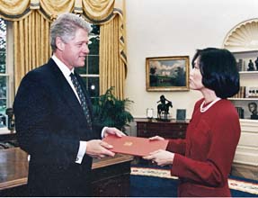 a5.singapore.chee.clinton.story