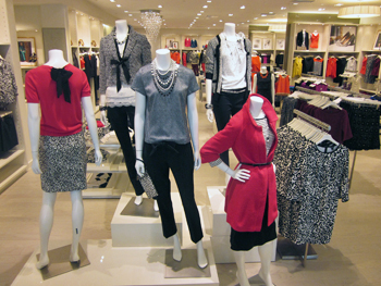 c1.gift.guide.Ann.Taylor.story