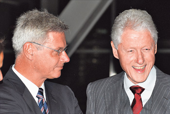 a2.arkansas.clinton.story