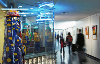 Latin Art at National Airport Offers Hurried Travelers a Break