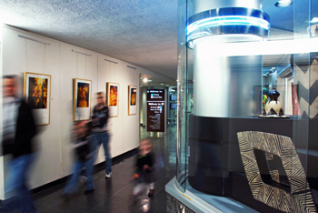 b6.latin.idb.airport2.story