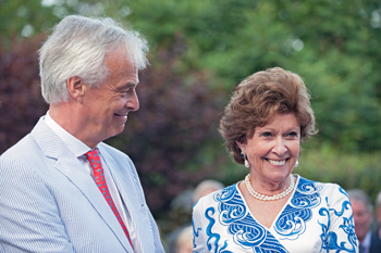 Dutch Envoy’s Texas Bride Is All Business, Bliss and Charm