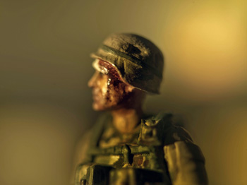 Levinthal’s Images Humanize Conflict Through Action Figures