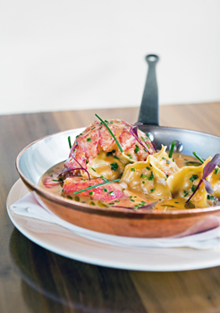 dining.fiola.entree.story