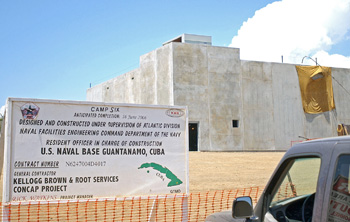 a4.rotunda.gitmo.sign.story
