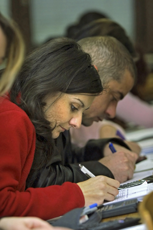 c2.students.woman.story