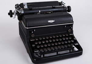 b1.minority.media.typewriter.spsec