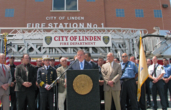 a3.rotunda.menendez.story