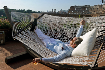 ‘Great Beauty’ Pays Tribute to Fellini’s Roman Epic