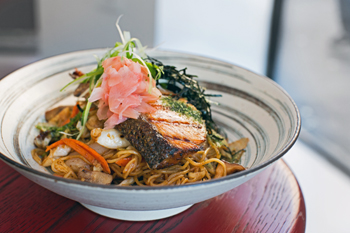 dining.dcnoodles.dish.story