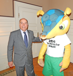 A5.brazil.cover.worldcup.story.fifamascot.story