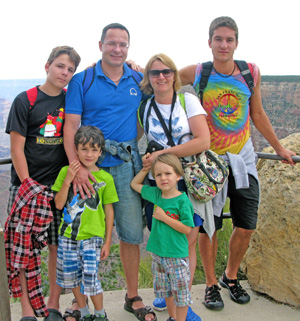 B2.spouses.lithuania.linapavilioniene.family.story