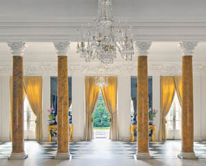 C1.luxury.britishresidence.story.columns.story