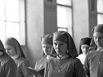 film.reviews.ida.story