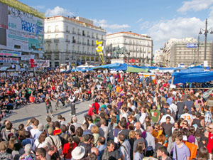A5.cover.spain.gilcasares.protest1.story