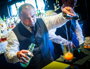 In Spirited Evolution, Mixologists Shake Things Up at Hotel Bars