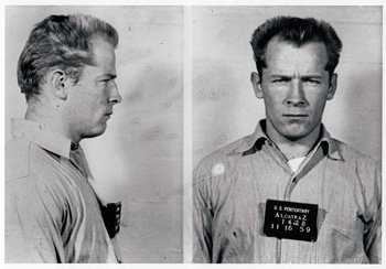 film.reviews.whitey.story