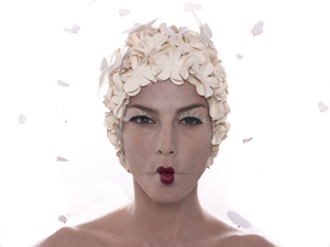 b4.femininity.arias.flower.story