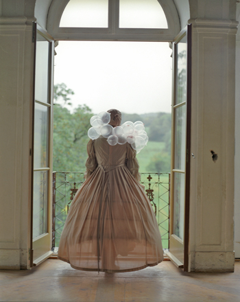 ‘Total Art’ Invites Viewers into World of Women Artists