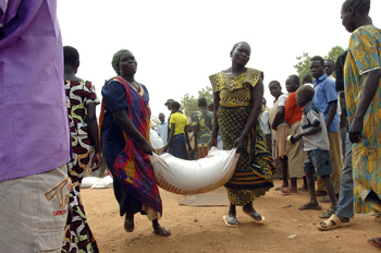 a3.food.hunger.bags.story