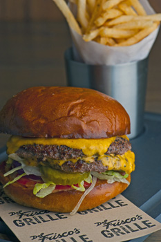 dining.del.friscos.cheeseburger.story
