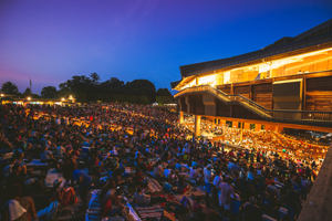 gift.theater.wolf.trap.story