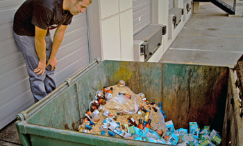 film.eff.just.eat.it.story