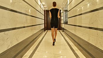 film.reviews.human.capital.story