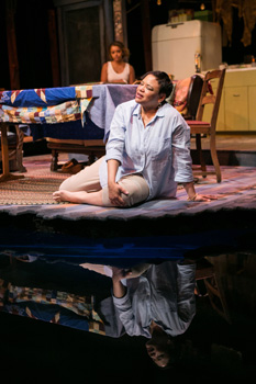 b3.blood.quilt.woman.story