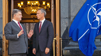 a6.cover.ukraine.poroshenko.stoltenberg.story