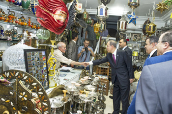 a5.cover.tunisia.moon.story