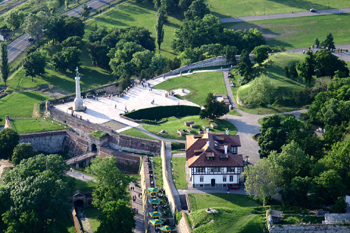 a6.cover.serbia.kalemegdan.story
