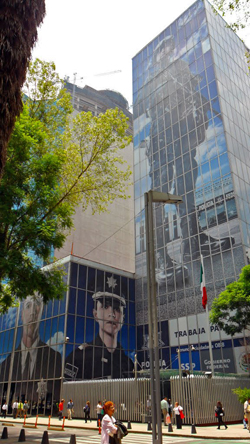 a6.cover.mexico.police.story