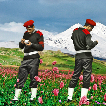 b1.iran.soldiers.hammam.story