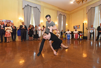 a2.cuba.cabanas.dance.troupe.story