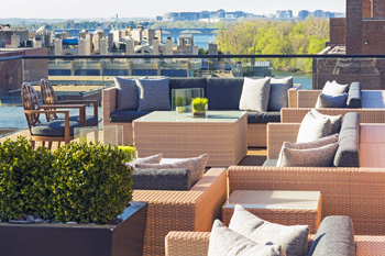 c1.hotels.rosewood.story