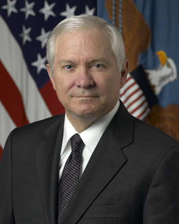 Former Defense Secretary Gates Offers Lessons in Leadership