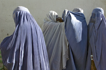 a5.cover.afghanistan.burqas.story