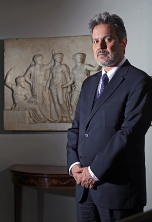 Overwhelmed Greece Pleads for Help Ahead of U.N. Refugee Summit