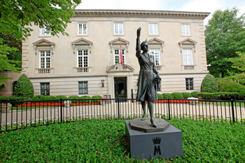 d1.norway.embassy.exterior.story