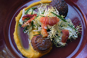 Reliably Solid Firefly and Grilled Oyster Company Stand Out in Buzzy Crowd