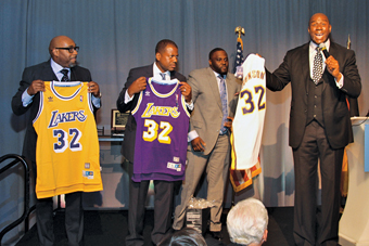 a7.world.affairs.council.lakers.story